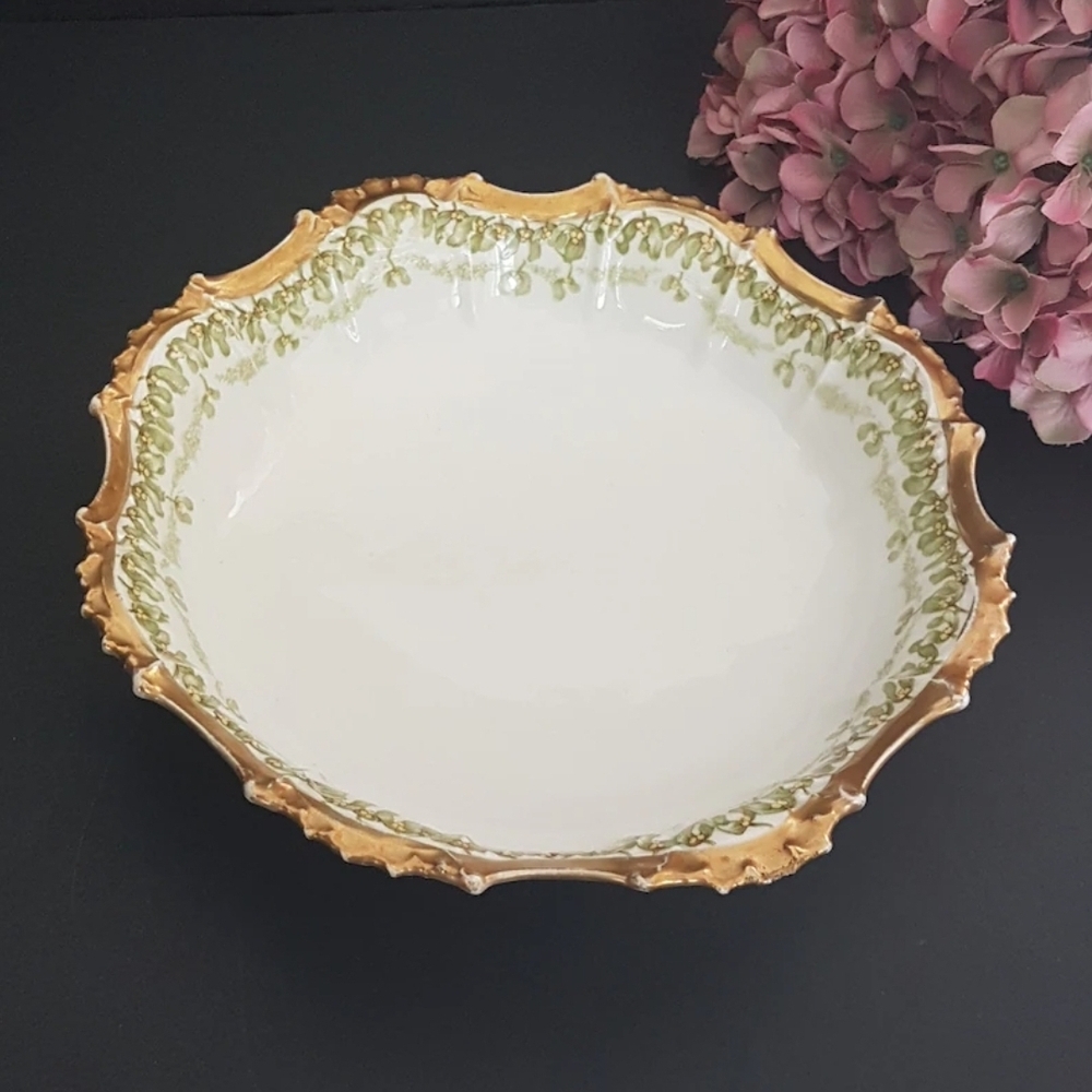 Limoges Blakeman & Henderson, Coiffe Limoges Hand Painted Porcelain Serving Bowl